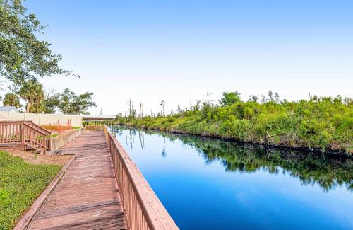 Mexico Beach Apartment | Sun & Fun, Unit 302