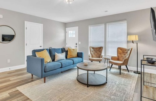 Simpsonville House | Sunbeam Point~ Pet-Friendly Simpsonville Rental