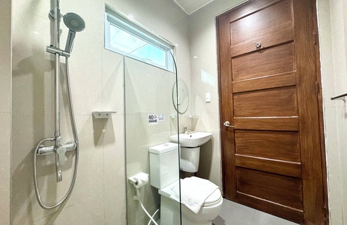 Coron Town Proper Hotel | Sunburn Suites Coron