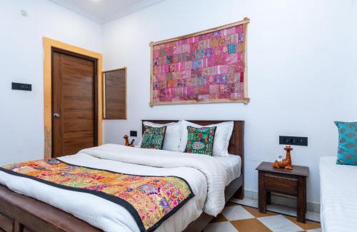 Amar Sagar Pol Hotel | Sundar Haveli