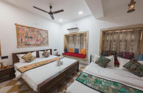 Amar Sagar Pol Hotel | Sundar Haveli