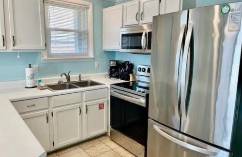 St. George Island House | Sunflower 2, Beachfront Apt, pets allowed