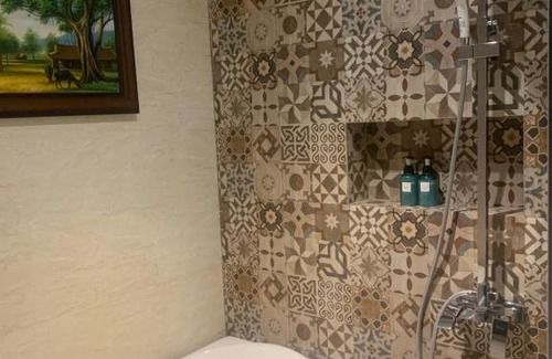 Little Japan Hotel | Sunflower Luxury Hotel
