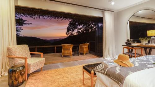 Hluhluwe Cabin | Sungulwane Private Game Lodge
