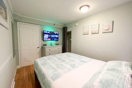 Midtown Ocean City Apartment | Sunny Beach Getaway A1 Ocean Block Walk to Beach