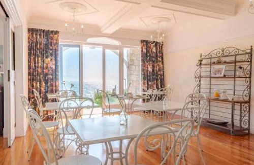 Fish Hoek Bed & Breakfast | Sunny Cove Manor