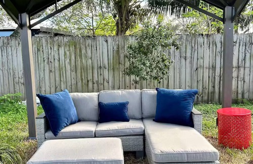 West Little River House | Sunny Days Oasis