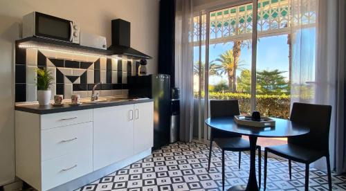 Miami Platja Apartment | Sunrise Estudio Zebra, con vistas jardín y mar