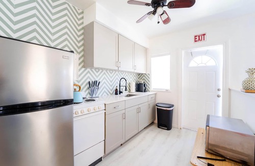 Downtown Hollywood Apartment | Sunset Cove In Hollywood FL Free Parking