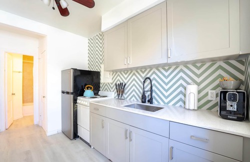 Downtown Hollywood Apartment | Sunset Cove In Hollywood FL Free Parking