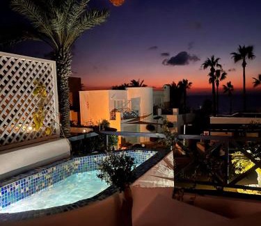 Chlorakas Apartment | Sunset Deluxe Villa and Studios