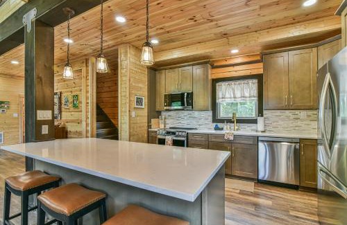 Black Mountain House | Sunset Mountain Lodge