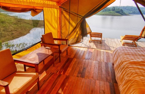 Vang Vieng House | Sunset Nam Ngum tented resort