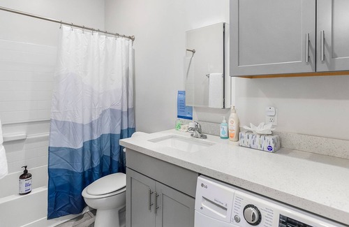 Alegre Community Apartment | Sunset on the Cul-de-sac 1BR Apartment