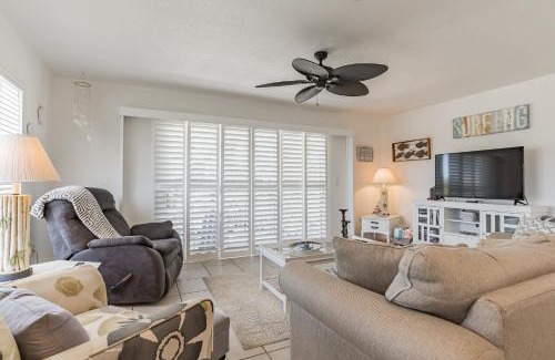 Englewood Apartment | Sunset Views Steps From the Beach With Elevator Duplex