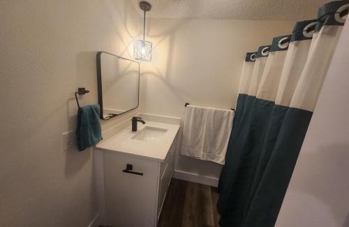Fort Myers Beach House | Sunshine-Heated Pool-Ft Myers Beach-Pickleball!