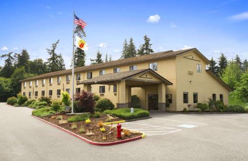 Port Angeles Hotel | Super 8 by Wyndham Port Angeles at Olympic National Park