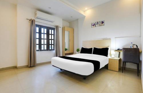 Allahabad Hotel | Super Collection O Gol Park Atala