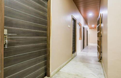 Varanasi Hotel | Super Collection O Jagannath Mandir Road Formerly Paradise Residency