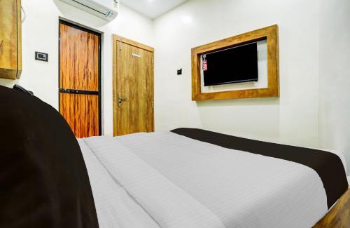Santacruz Hotel | Super Hotel O Santacruz Railway Junction Formerly Kharsubway