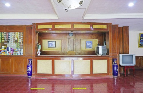 Sukabumi Hotel | Super OYO 90382 Hotel Sarah Sukabumi