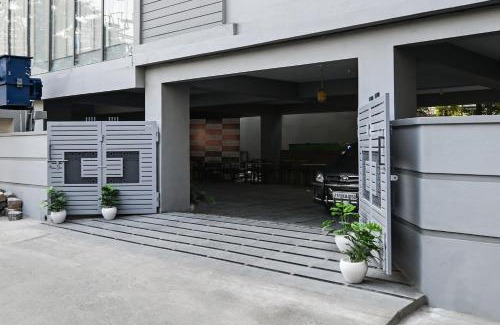 Champapet Hotel | Super Townhouse De Alphabet Karmanghat