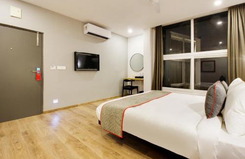 Begumpet Hotel | Super townhouse moosapet Rcc Prime