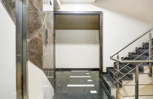 Pune Hotel | Super Townhouse Oak Viman Nagar formerly Kuber Inn