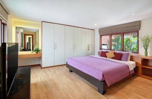 Central Seminyak Villa | Super Value 4 Bedroom, Walk To Bintang Supermarket