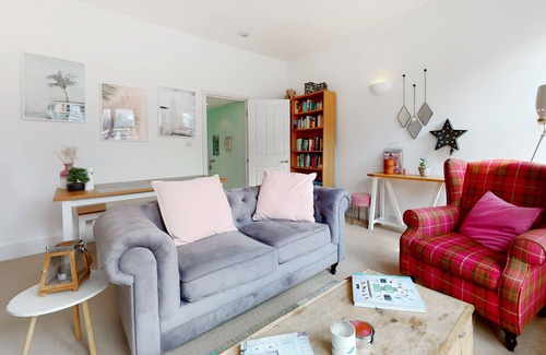 Clapham Apartment | Superb 2 bed flat next to Clapham South station