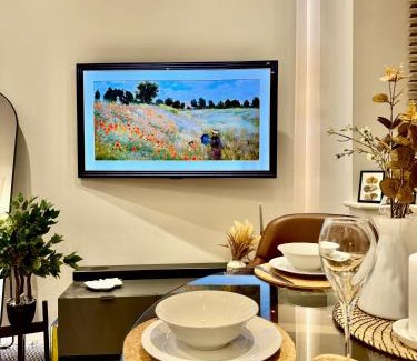 West Hendon Apartment | Superb Duplex in Hendon