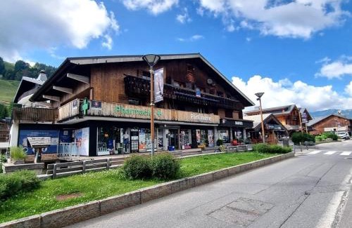 Les Gets Apartment | Superbe T3 + cabine au centre des Gets, proche pistes, 7 pers, 4⭐, Wifi, équipements complets - FR-1-598-83