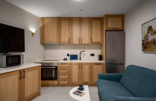 Old Town Apartment | Superior Suite Cantons View