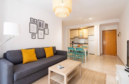 Las Palmas de Gran Canaria Ski Chalet | Surf Beach Canteras & Parking By CanariasGetaway