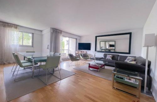 Suresnes House | Suresnes - Parc du château - Longchamp