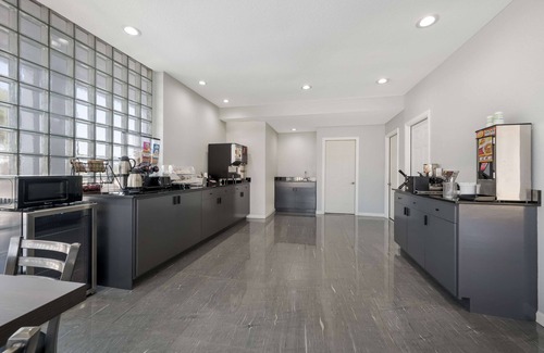 Spring Hotel | SureStay Hotel by Best Western Spring North Houston