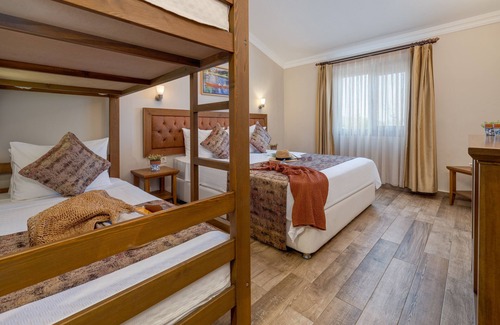 Gokceada Hotel | Surf Egitim Merkezi Oteli