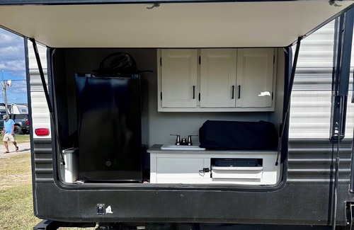 Surfside Beach House | Surfside Scalawag Hideout - 2-Bedroom Getaway - Surfside Beach