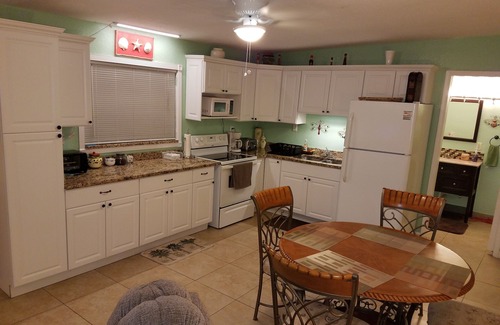 Greenacres Apartment | Susan and Ledifs Tropical Hideaway