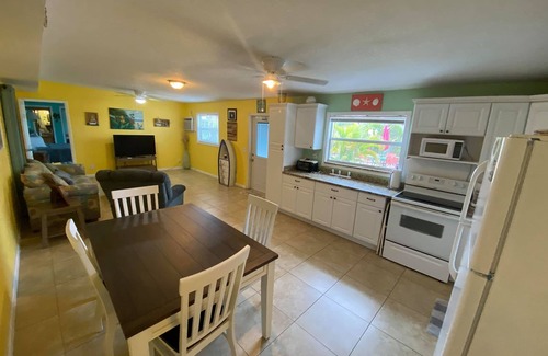 Greenacres Apartment | Susan and Ledifs Tropical Hideaway