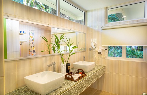 Manukan Island Resort | Sutera Sanctuary Lodges at Manukan Island