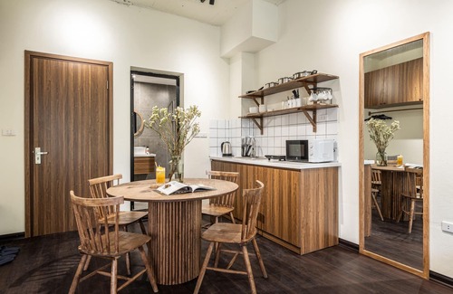 Trang Tien Apartment | SUZEY villa with SKY VIEW