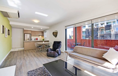 Adelaide Central Business District Apartment | Swainson on Union