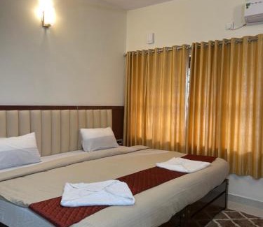 Puttur Hotel | Swami Prasad Paradise hotel