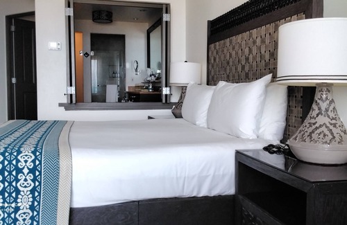 San Jose del Cabo Resort | Swuim up Junior Suite