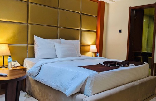 Maitama Bed & Breakfast | T E L E By Summerset Continental Hotel