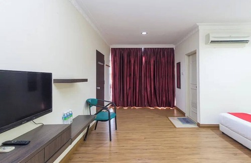 Taman Bunga Ros Hotel | T P Hotel