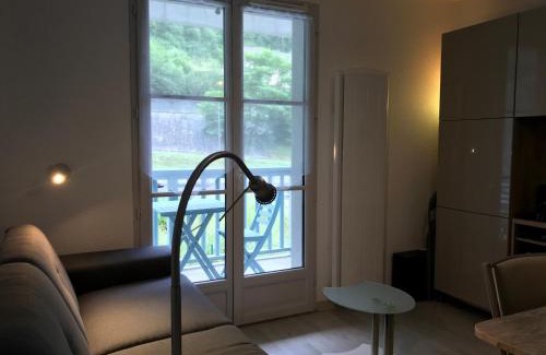 Cauterets Apartment | T2 +alcove, récent 4/5 pers. Parking. Balcon. Wifi
