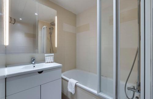Val Claret Apartment | T2 confortable skis aux pieds Val Claret, 4 pers, balcon, wifi, proche commerces - FR-1-641-74