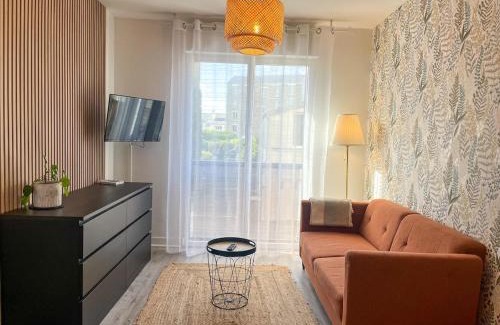 Cherbourg-en-Cotentin Apartment | T2 cosy avec parking gratuit & transports au pied